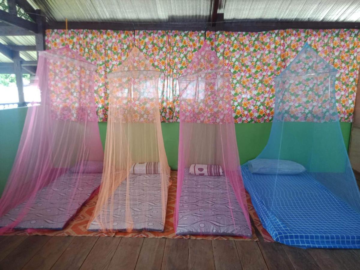 Roca'S Homestay Backpackers Chalet Batuan Екстер'єр фото