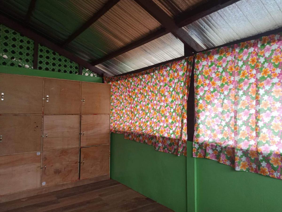 Roca'S Homestay Backpackers Chalet Batuan Екстер'єр фото