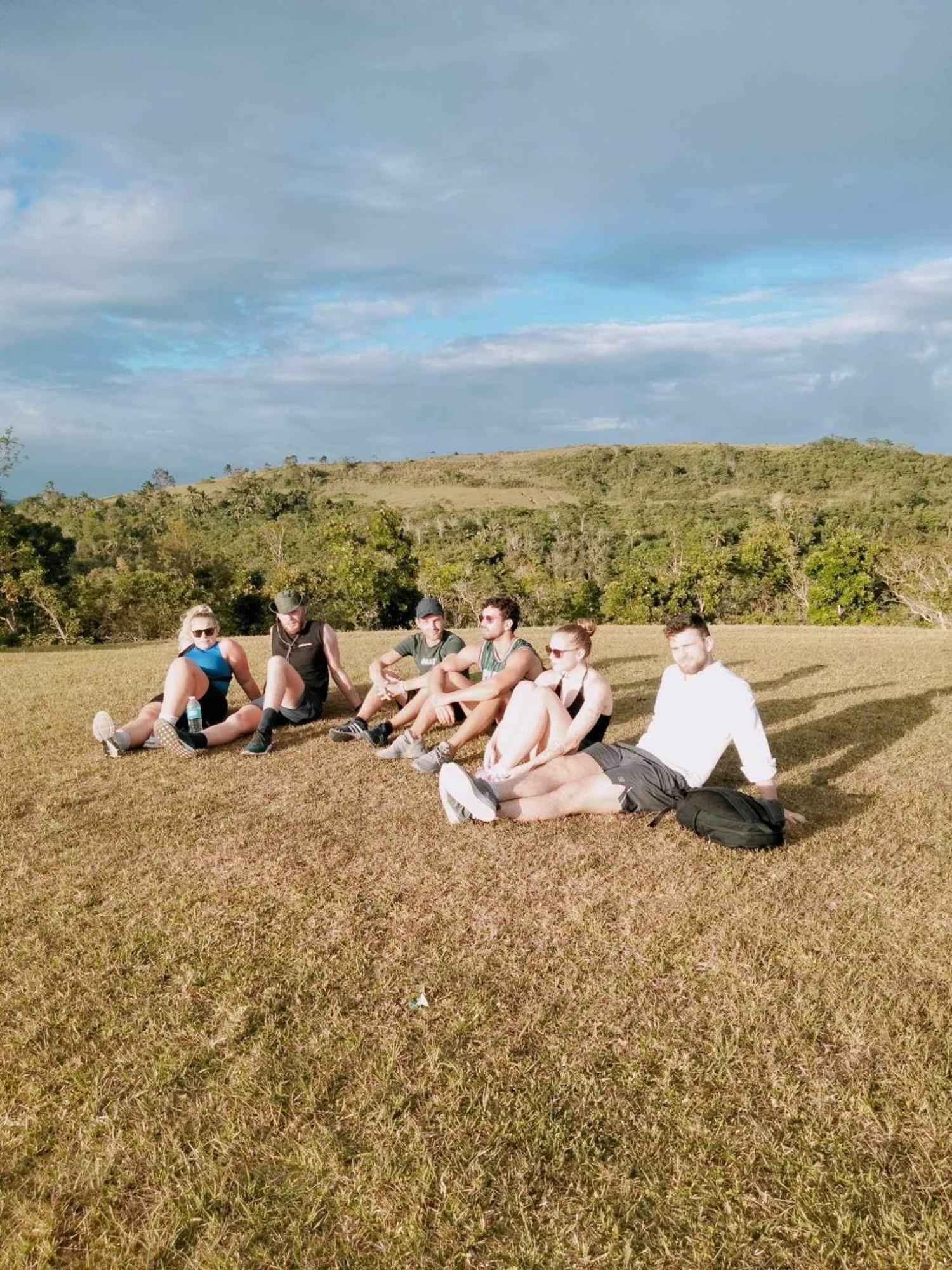 Roca'S Homestay Backpackers Chalet Batuan Екстер'єр фото